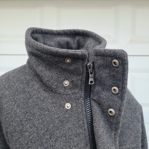 Tommy Hilfiger 2004 Gray and Black Wool Coat /Jacket Size L - Picture 3 of 15